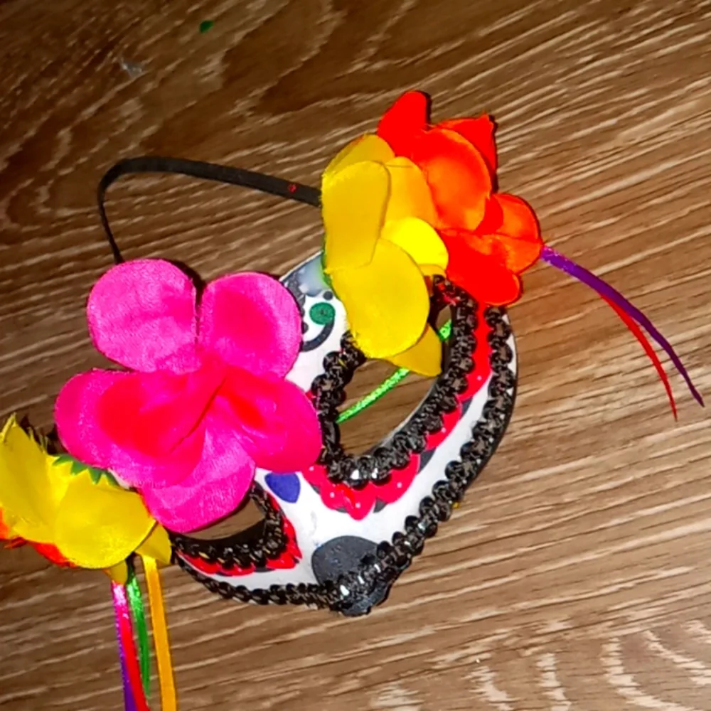 A Mexican handmade mask 🇲🇽🪇